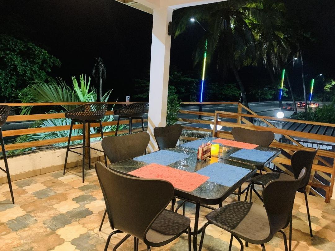 Namaste Hotel & Restaurant Libreville Exterior photo